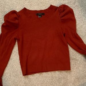 Burgundy, puffy shoulder, crop